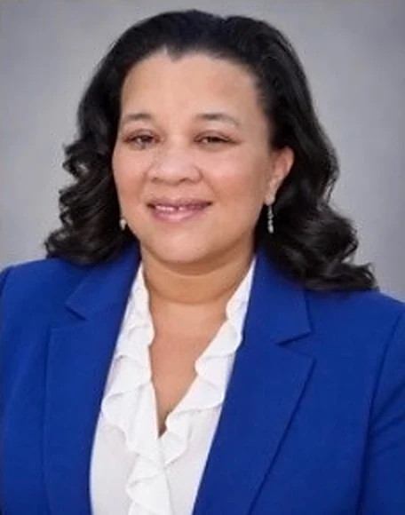 Portrait of Michelle Bolton
